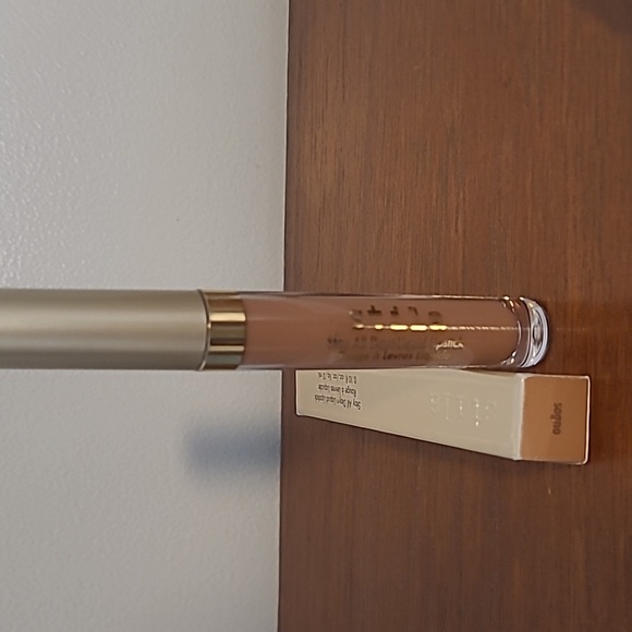 Makeup lot - Picture 5 of 7